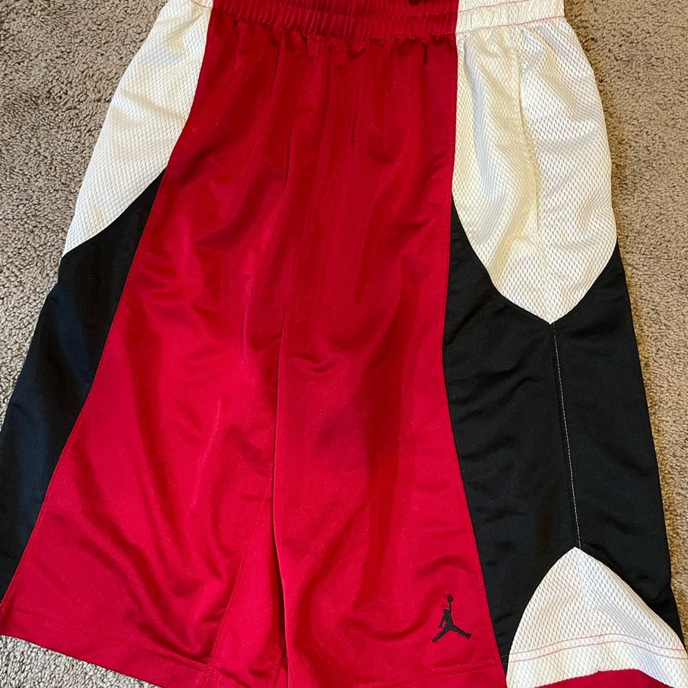 Nike air Jordan basketball shorts men’s medium